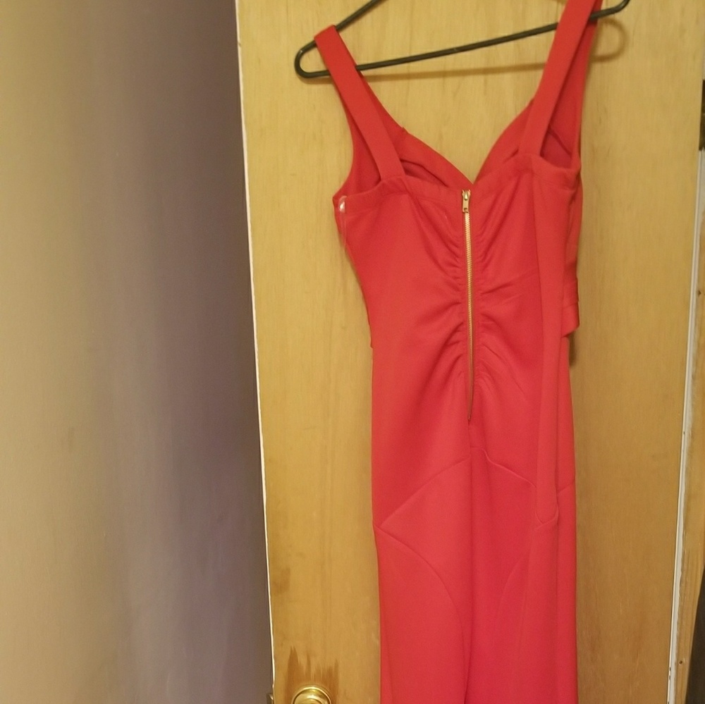 Dress - Picture 2 of 3